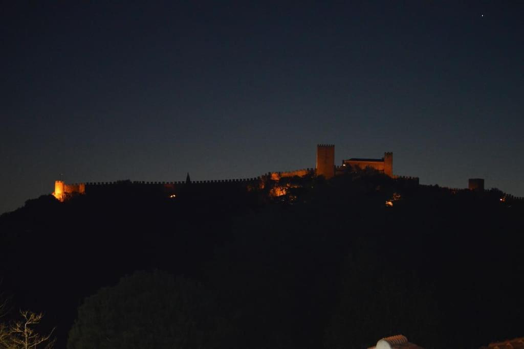 Casa Da Varzea - O Castelo A Janela!!! Óbidos Extérieur photo